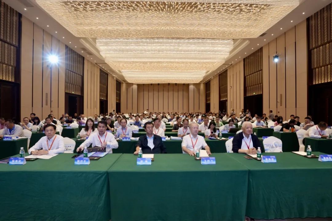 【头条】“数智赋能，链动未来” 2025年广西造纸学会年会胜利召开