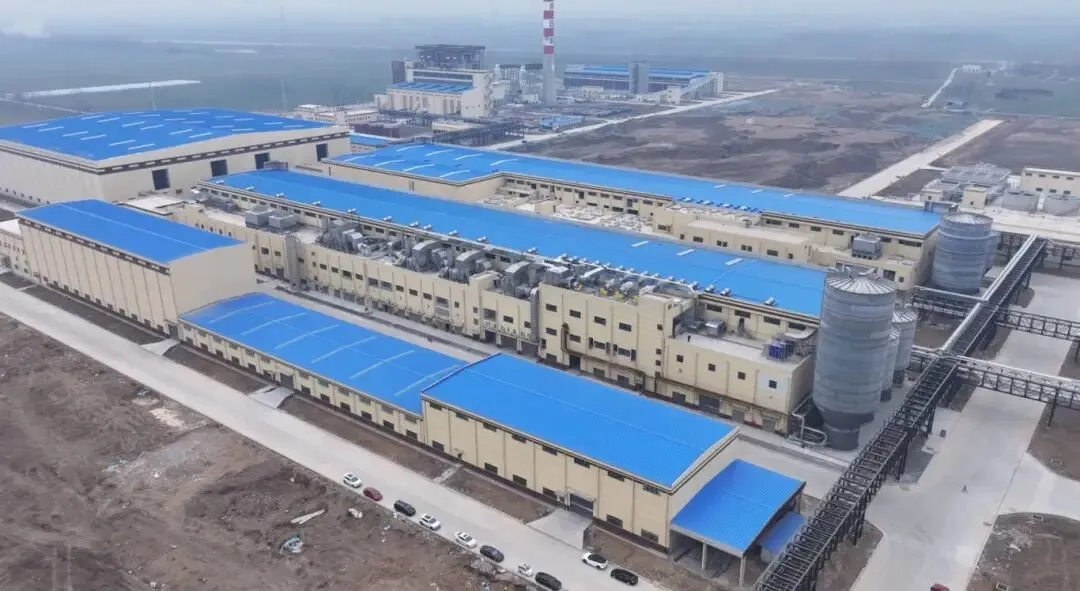 宿州山鹰纸业2条线已投产，从原料投入到成品出库基本实现无人化操作